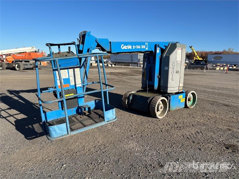 Genie Z30/20 2WD Electric Articulating Boom Lift (Inoper Strēles pacēlāji