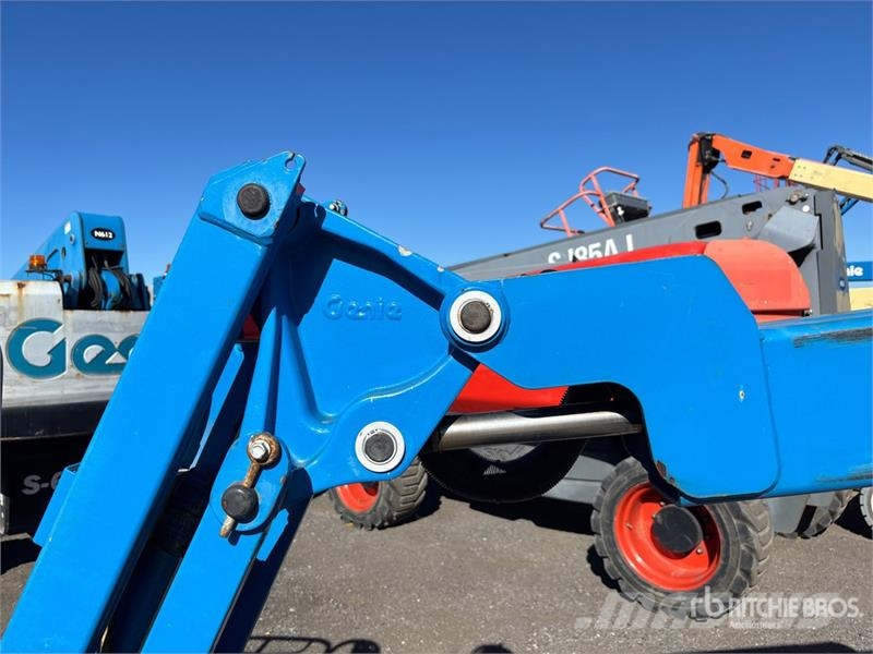 Genie Z34/22N 2WD Electric Articulating Boom Lift Knikarmhoogwerkers