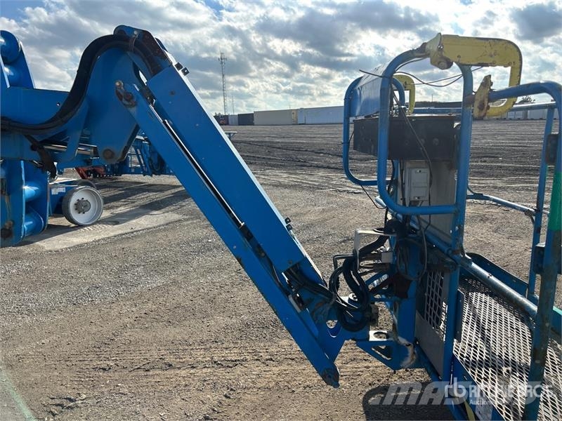 Genie Z4525J 2WD Electric Articulating Boom Lift Alkūniniai keltuvai
