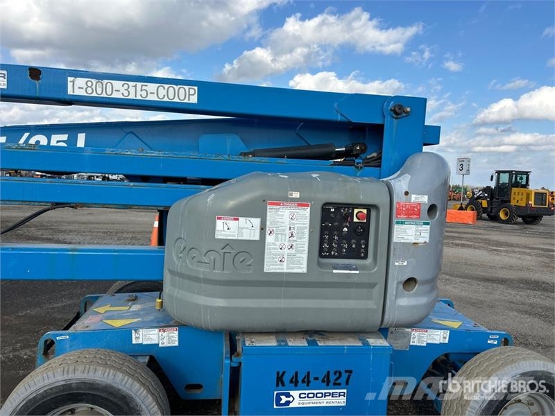Genie Z4525J 2WD Electric Articulating Boom Lift Alkūniniai keltuvai