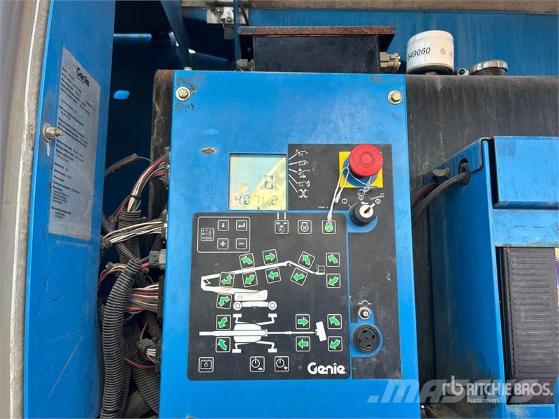 Genie ZX-135/70 4WD Diesel Articulating Boom Lift Gelenkteleskoparbeitsbühnen