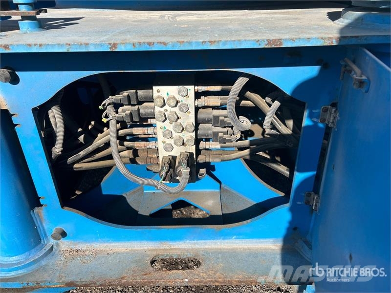 Genie ZX-135/70 4WD Diesel Articulating Boom Lift Gelenkteleskoparbeitsbühnen
