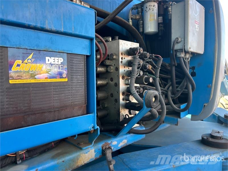 Genie ZX-135/70 4WD Diesel Articulating Boom Lift Gelenkteleskoparbeitsbühnen