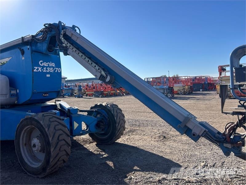 Genie ZX-135/70 4WD Diesel Articulating Boom Lift Gelenkteleskoparbeitsbühnen
