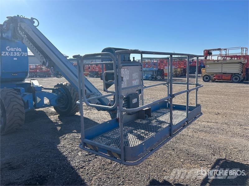 Genie ZX-135/70 4WD Diesel Articulating Boom Lift Gelenkteleskoparbeitsbühnen