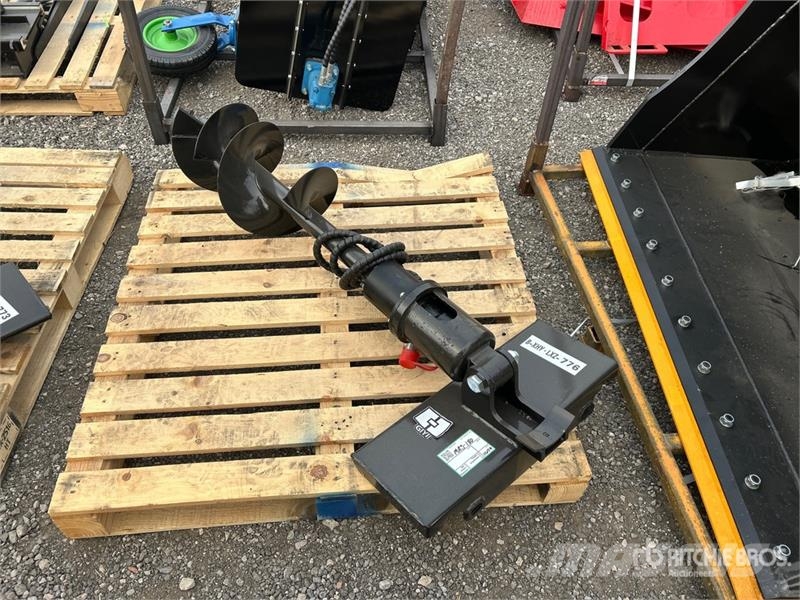  GIYI 12 in Mini Skid Steer Auger (Unused) مثاقيب