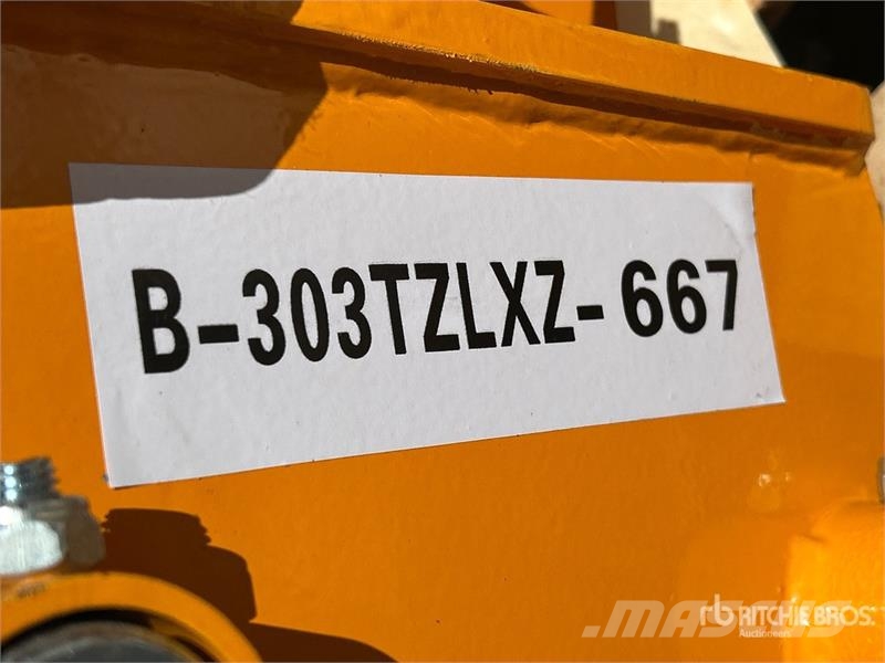  GIYI 15 in Excavator Auger - Fits Cat 303 (Unused) مثاقيب
