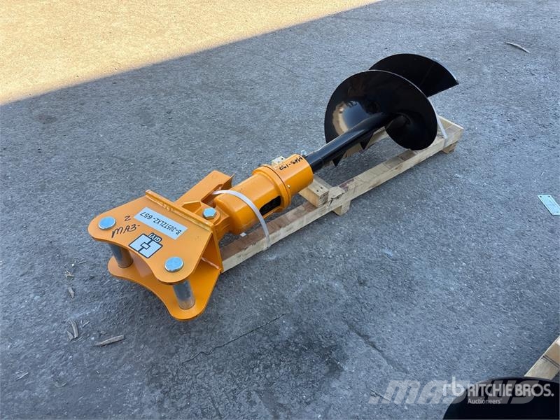 GIYI 16 in Excavator Auger - Fits Cat 305 (Unused) مثاقيب
