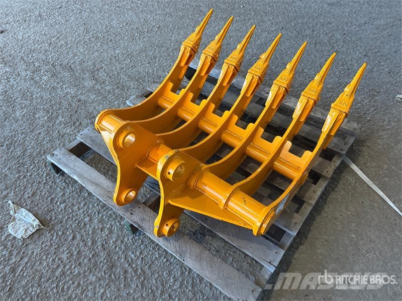GIYI 32 in Excavator Rake - Fits Cat 305 (Unused) Ranghinatori
