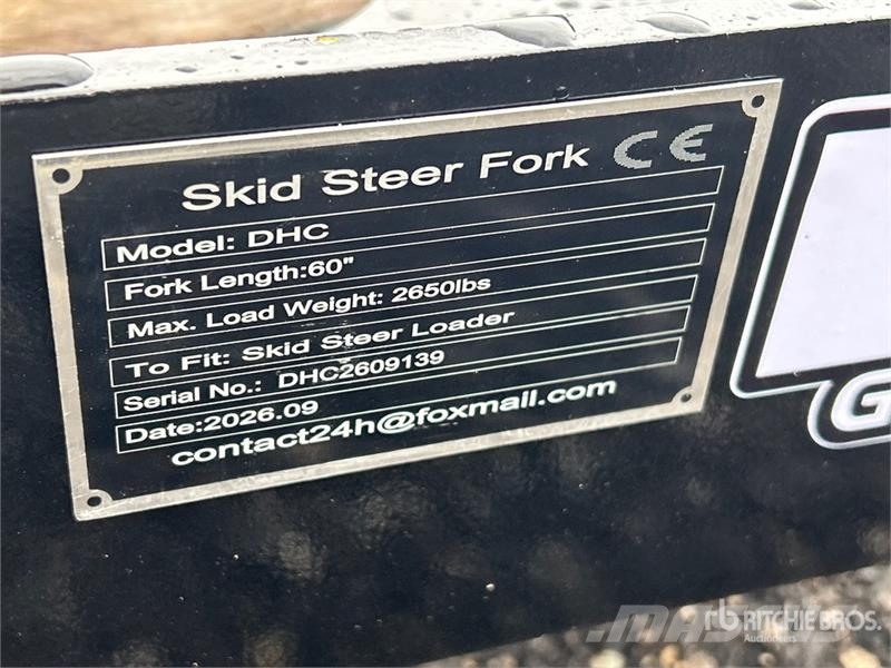 GIYI DHC 60 in Skid Steer Forks (Unused) Fourche