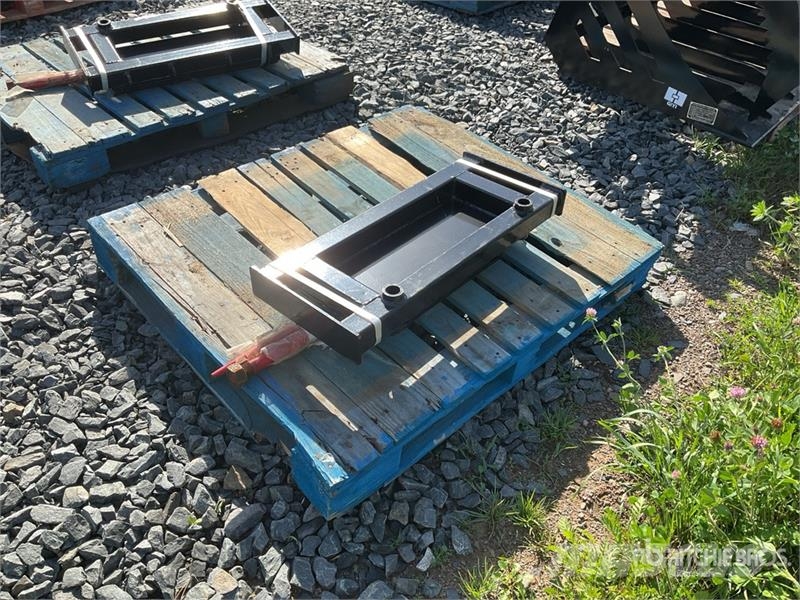  GIYI GY-BF39 39 in Mini Skid Steer Bale Spear (Unu Drugi deli