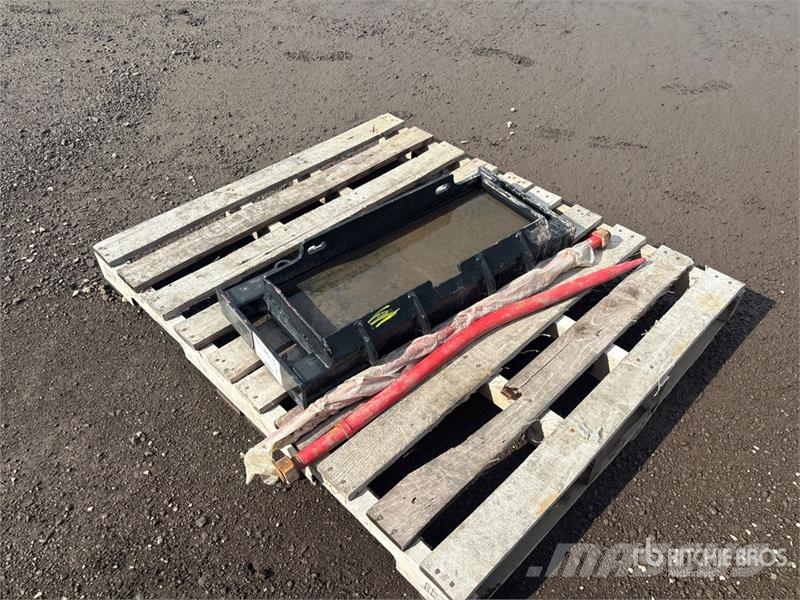  GIYI GY-BF39 39 in Mini Skid Steer Bale Spear Drugi deli