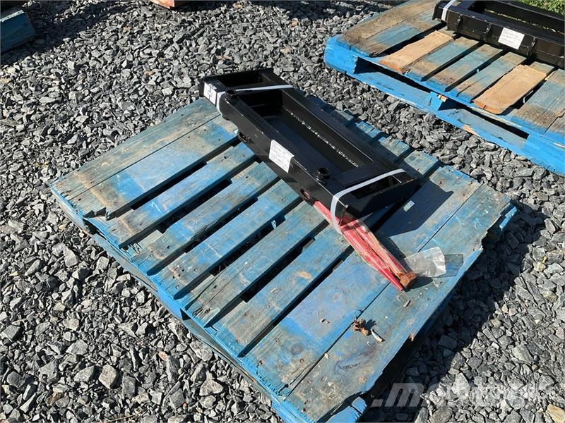 GIYI GY-BF39 39 in Mini Skid Steer Bale Spear (Unu Drugi deli