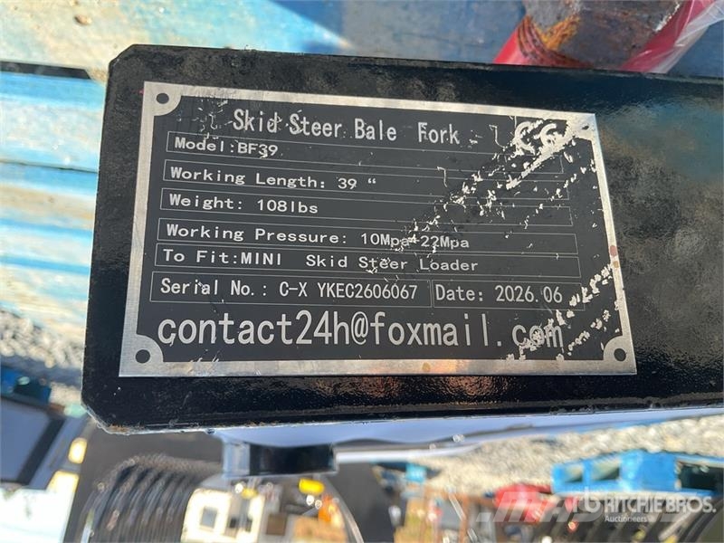 GIYI GY-BF39 39 in Mini Skid Steer Bale Spear (Unu Drugi deli