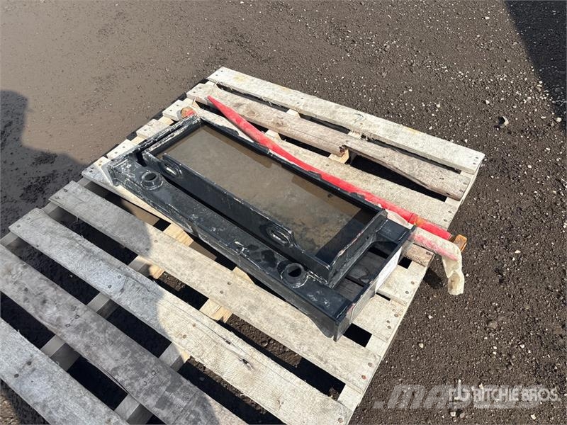  GIYI GY-BF39 39 in Mini Skid Steer Bale Spear Drugi deli
