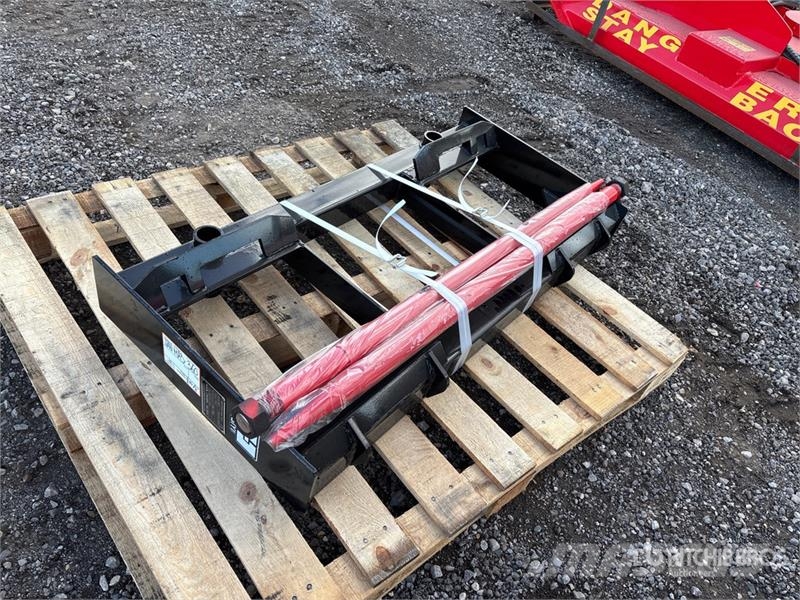  GIYI GY-BF47 47 in Skid Steer Bale Spear (Unused) Otros componentes