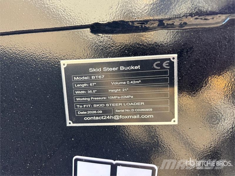  GIYI GY-BT67 67 in Skid Steer Bucket (Unused) دلاء