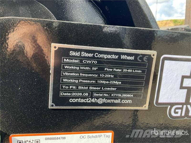  GIYI GY-CW70 59 in Padfoot Skid Steer Vibratory Ro مداحل