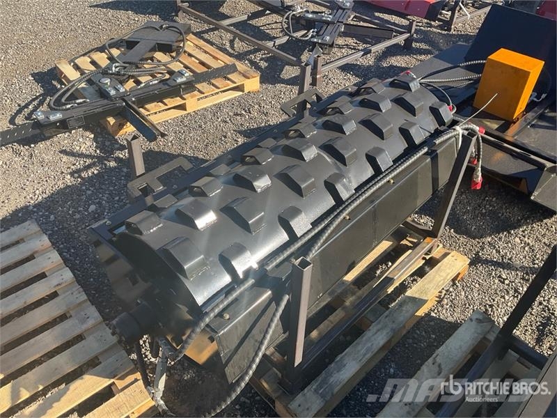  GIYI GY-CW70 59 in Padfoot Skid Steer Vibratory Ro Walsen