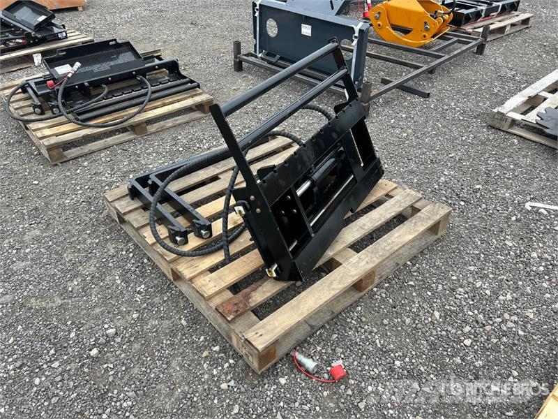 GIYI GY-CYHC 28 in Skid Steer Forks (Unused) Fourche