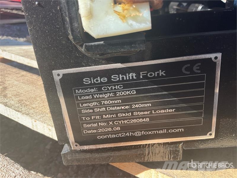  GIYI GY-CYHC 30 in Mini Skid Steer Forks (Unused) Вили