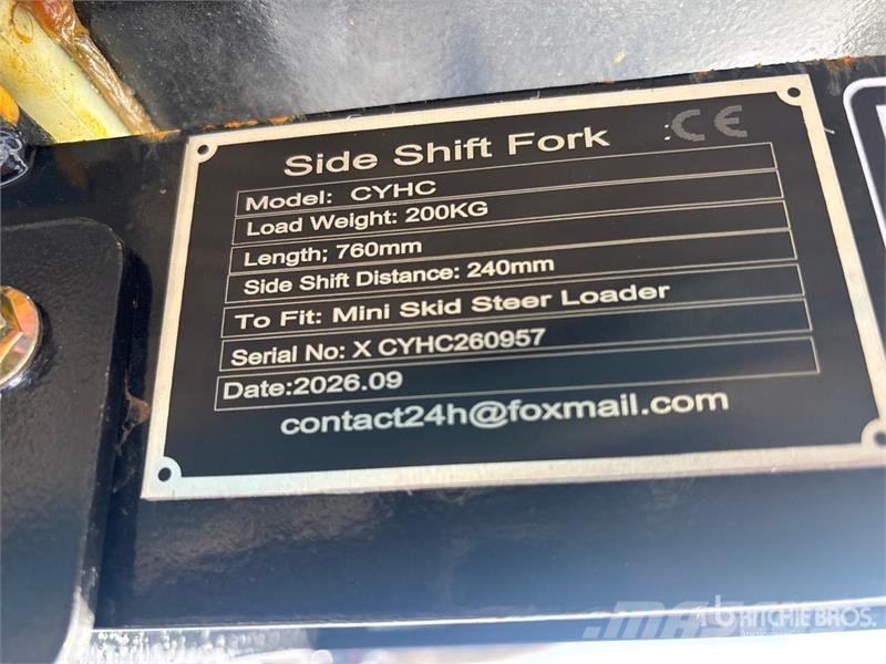  GIYI GY-CYHC 30 in Mini Skid Steer Forks (Unused) Horquillas