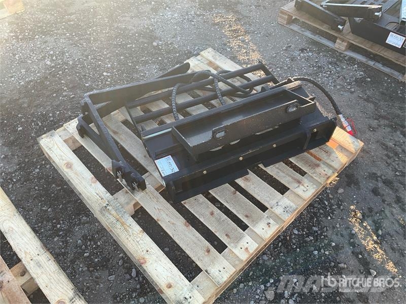  GIYI GY-CYHC 30 in Mini Skid Steer Forks (Unused) 叉