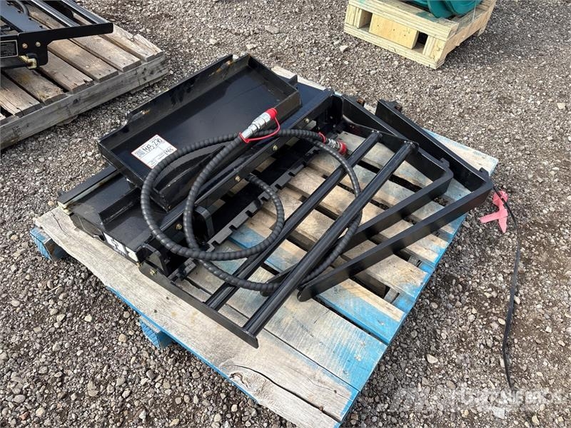  GIYI GY-CYHC 30 in Mini Skid Steer Forks (Unused) Horquillas