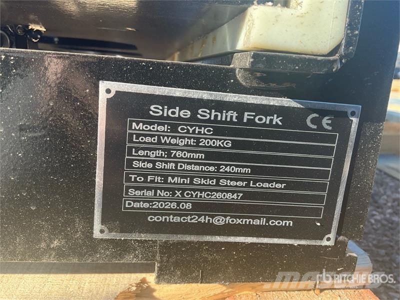  GIYI GY-CYHC 30 in Mini Skid Steer Forks (Unused) Вили