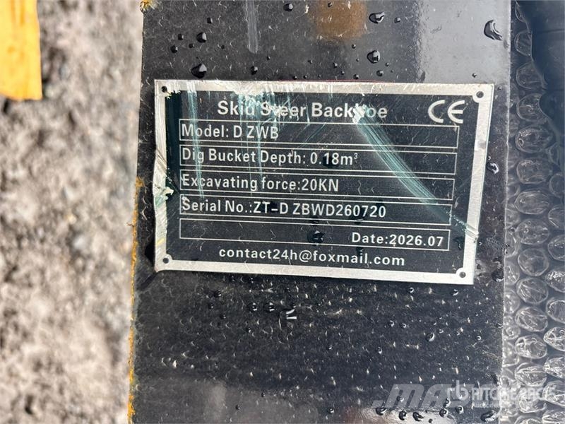 GIYI GY-D ZWB 16 in Skid Steer Backhoe (Unused) Traktorgravere
