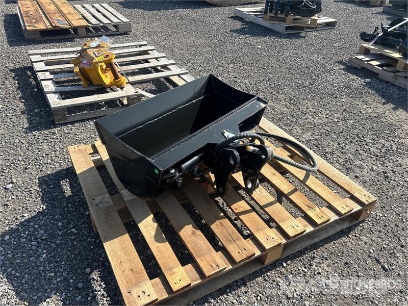 GIYI GY-D3T 32 in Hydraulic Tilting Excavator Buck Godet