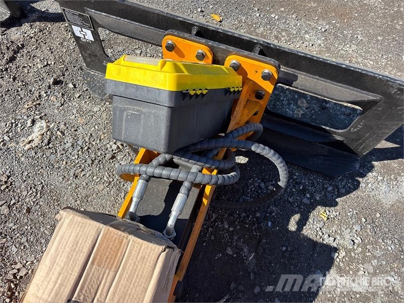 GIYI GY-D680 Skid Steer Post Driver (Unused) Fencing equipment