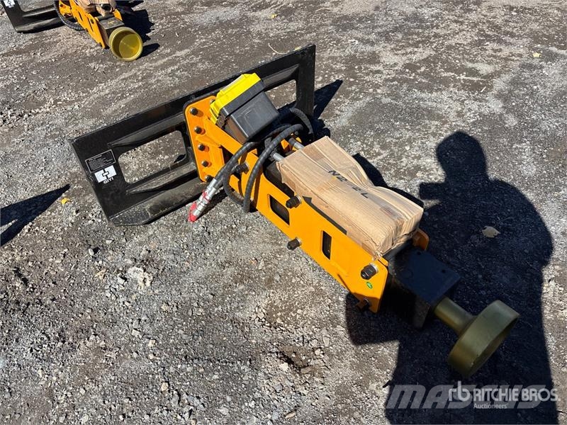 GIYI GY-D680 Skid Steer Post Driver (Unused) Fencing equipment