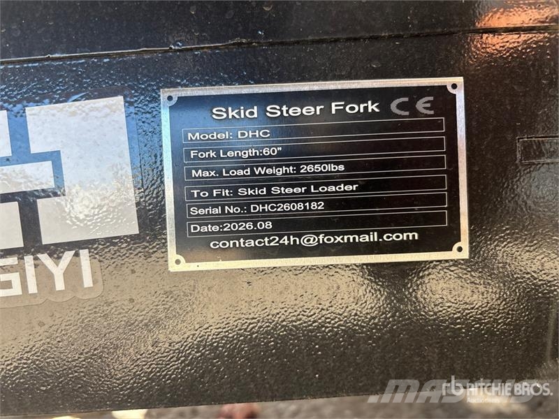  GIYI GY-DHC 59 in Skid Steer Forks (Unused) Vilice