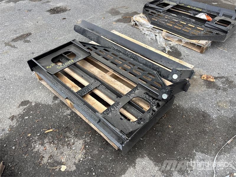  GIYI GY-DHC 59 in Skid Steer Forks (Unused) Pallgafflar