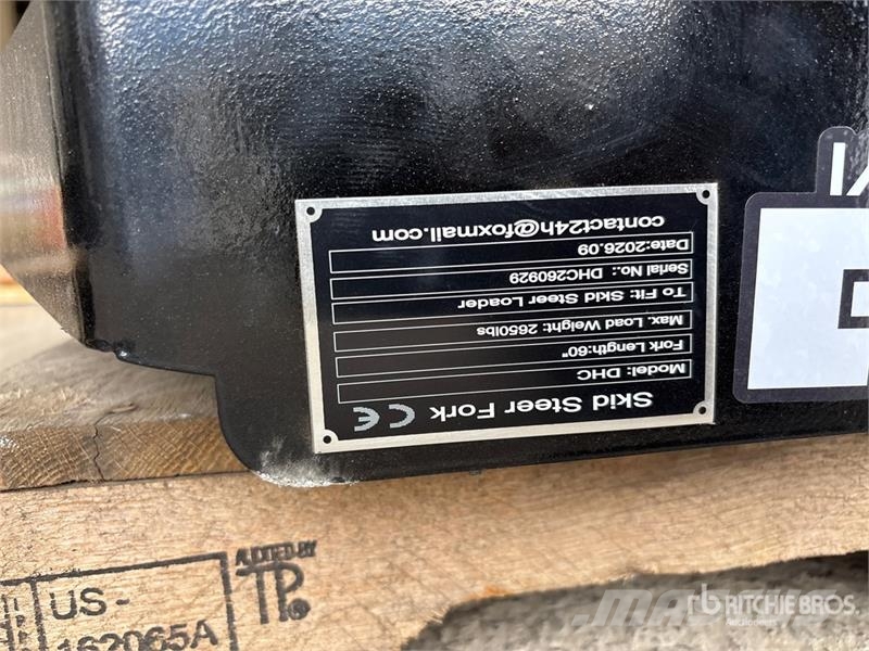 GIYI GY-DHC 59 in Skid Steer Forks (Unused) Furci