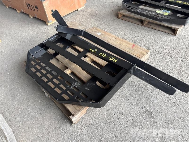 GIYI GY-DHC 59 in Skid Steer Forks (Unused) Furci