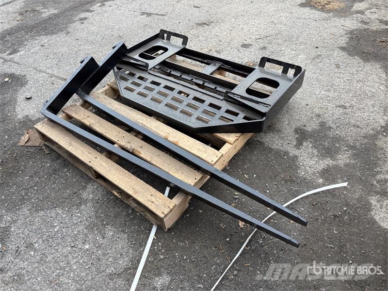  GIYI GY-DHC 59 in Skid Steer Forks (Unused) Pallgafflar