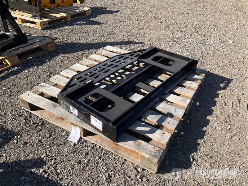 GIYI GY-DHC 59 in Skid Steer Forks (Unused) 叉