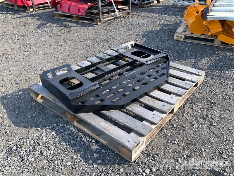 GIYI GY-DHC 59 in Skid Steer Forks (Unused) 叉