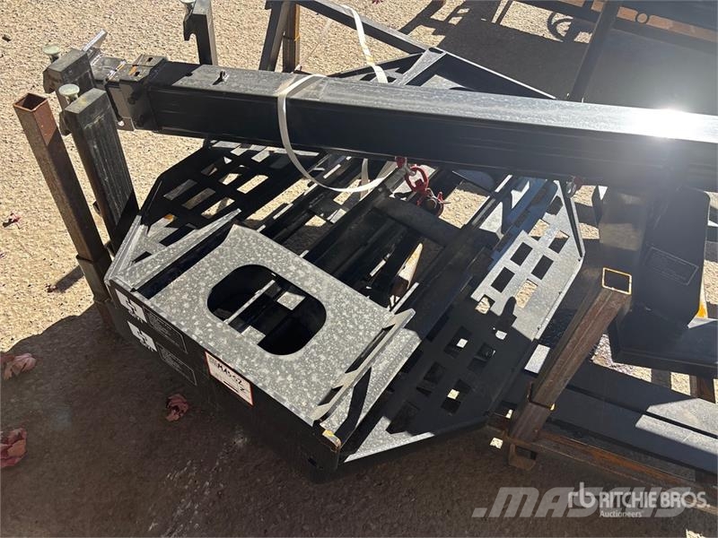  GIYI GY-DHC 59 in Skid Steer Forks (Unused) Vilice
