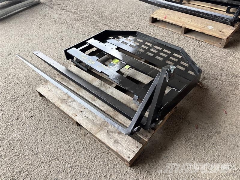 GIYI GY-DHC 59 in Skid Steer Forks (Unused) Furci