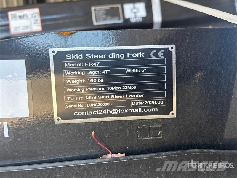 GIYI GY-FR47 29 in Mini Dingo Skid Steer Forks (Un Vilice