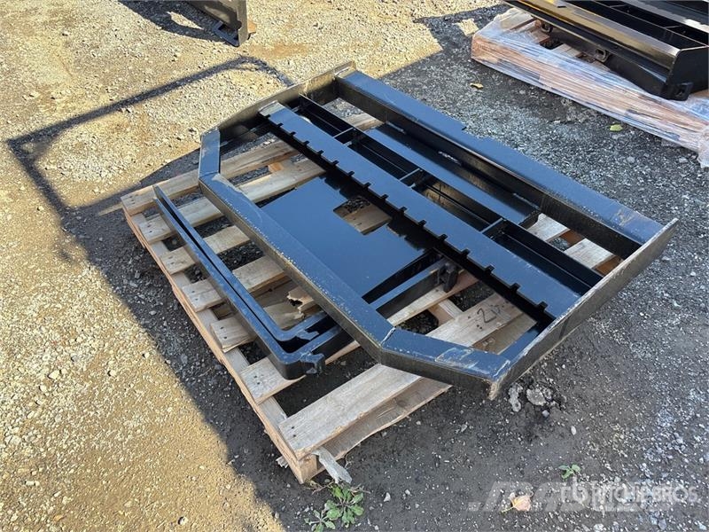  GIYI GY-FR47 29 in Mini Dingo Skid Steer Forks (Un Furci