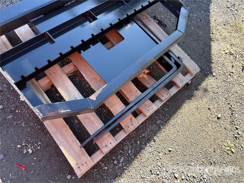  GIYI GY-FR47 29 in Mini Dingo Skid Steer Forks (Un Furci