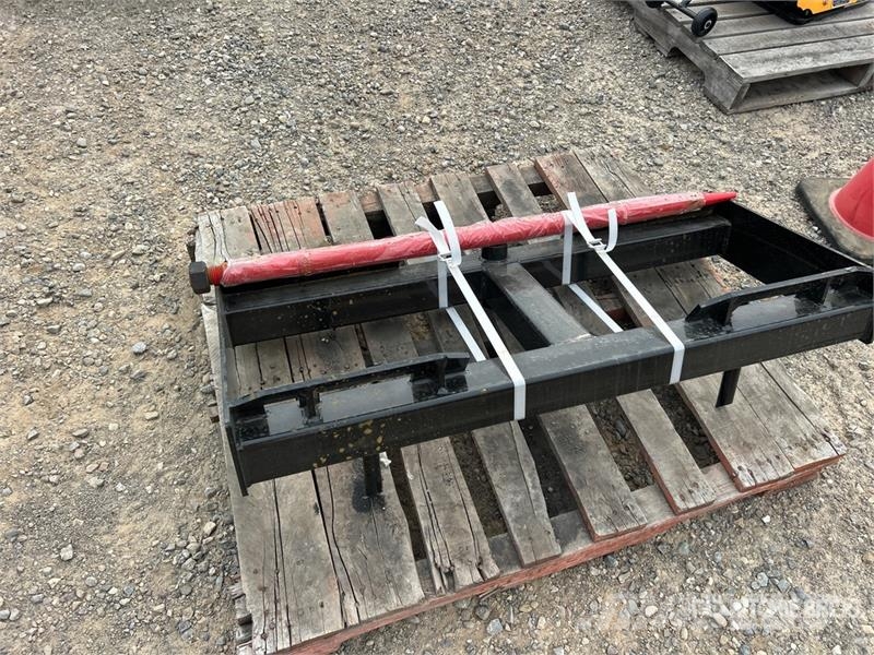 GIYI GY-HF47 47 in Skid Steer Bale Spear (Unused) Drugi deli