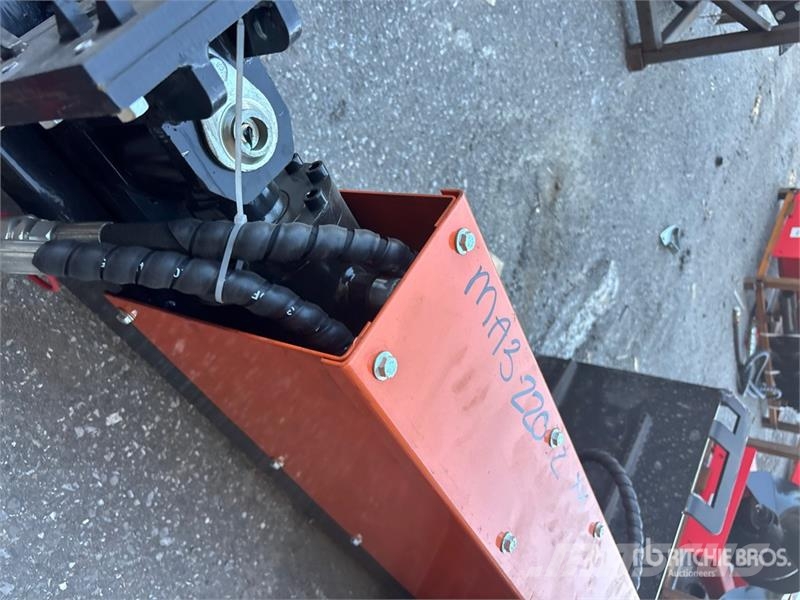GIYI GY-HLS82 25 in Skid Steer Log Splitter (Unuse 木材切割机