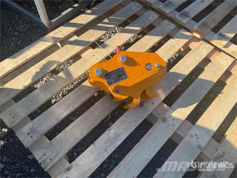 GIYI GY-K302 Excavator Coupler (Unused) Quick connectors