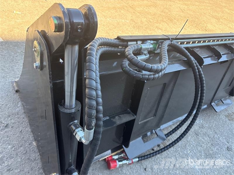 GIYI GY-KH72 72 in Multi-Purpose Skid Steer Bucket Kausi