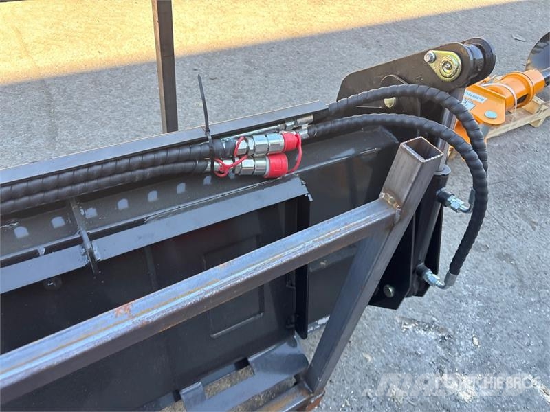  GIYI GY-KH72 72 in Multi-Purpose Skid Steer Bucket Kausi